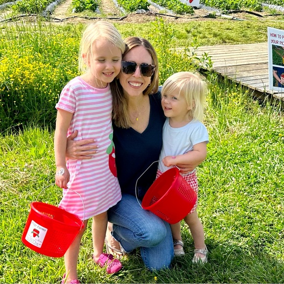 Meet your Posher, Jenna - Picture 1 of 1